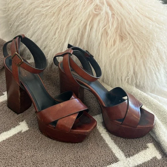 Saint Laurent Conac Leather "Farrah 80" Platform Heel Sandals
Loved these - Picture 7 of 9